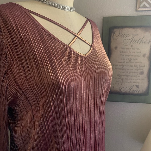 Metallic Top - Picture 3 of 9